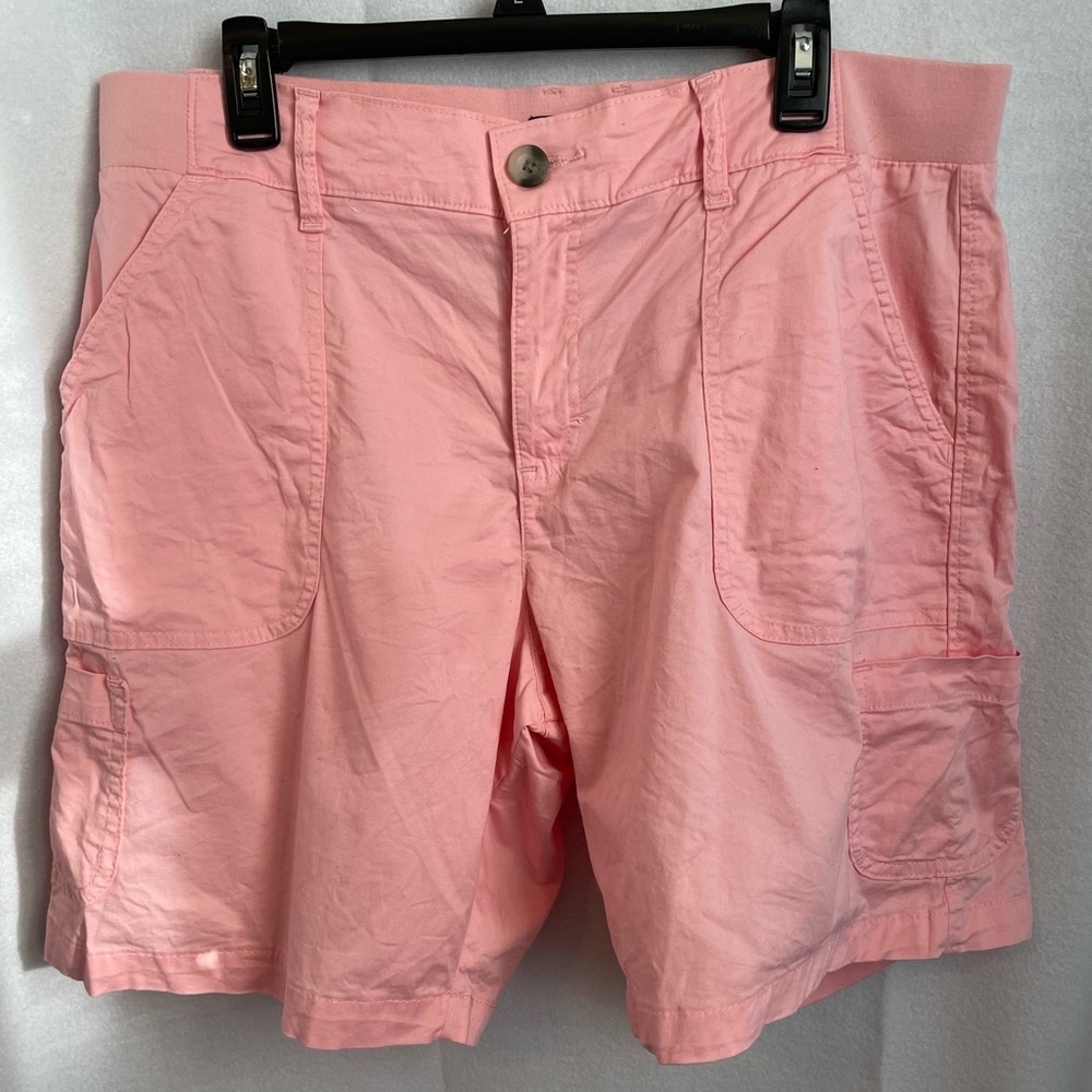 LEE Relaxed Fit Pink Long Shorts. EUC. Size 16W
